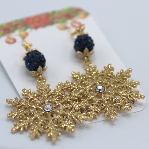 Handmade Snowflake Earrings - Picture 4 of 7